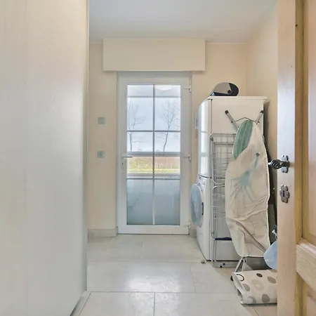 Family House With A Beautiful View In Damme 빌라 *